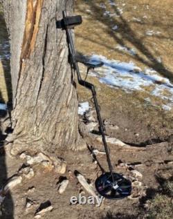 Custom Minelab Equinox S Shaft by Steve's Detector Rods AND Counterweight