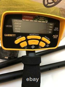Garrett Ace 300i Metal Detector 1141450 With Accessories 236658