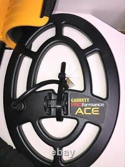 Garrett Ace 300i Metal Detector including 3 accessories NEW