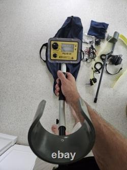 JW Fisherman's Pulse 8x Metal Detector With Headphones and Accessories