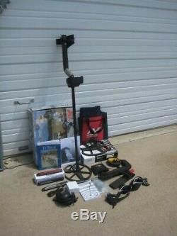 Minelab 32280002 E-Trac Metal Detector in excellent condition withmany accessories