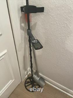 Minelab equinox 600 metal detector And Sand Sifter