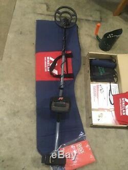 Minelab x-terra 70 metal detector This detector is in excellent condi