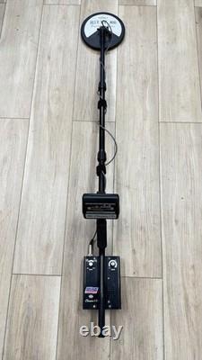 White's Classic I. D. Metal Detector with Blue Max 800 Coil Works. Read