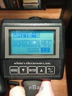 Whites XLT Metal Detector With Original Accessories And Pinpointer